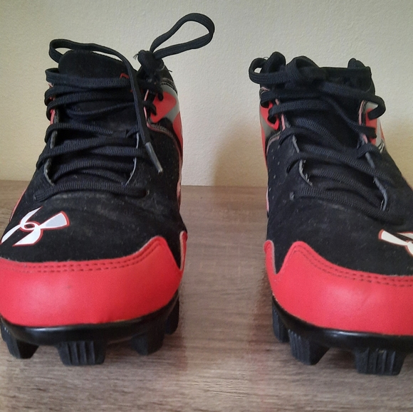 Shoes - Picture 3 of 7